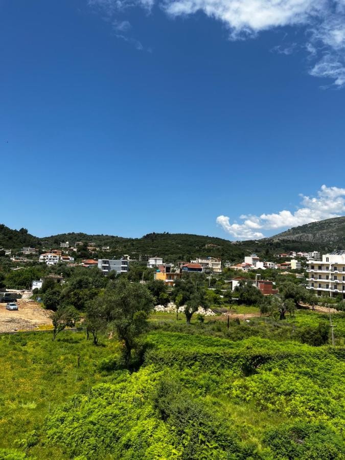 Ilias Family Rooms Himare Eksteriør bilde