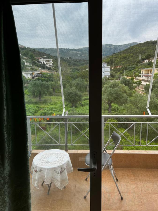 Ilias Family Rooms Himare Eksteriør bilde