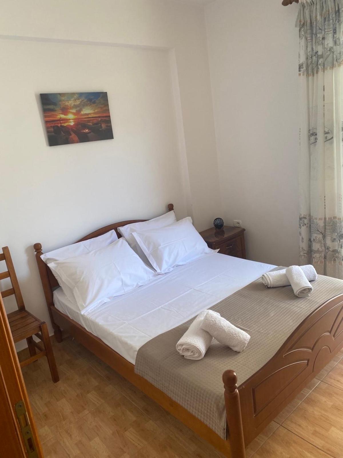 Ilias Family Rooms Himare Eksteriør bilde